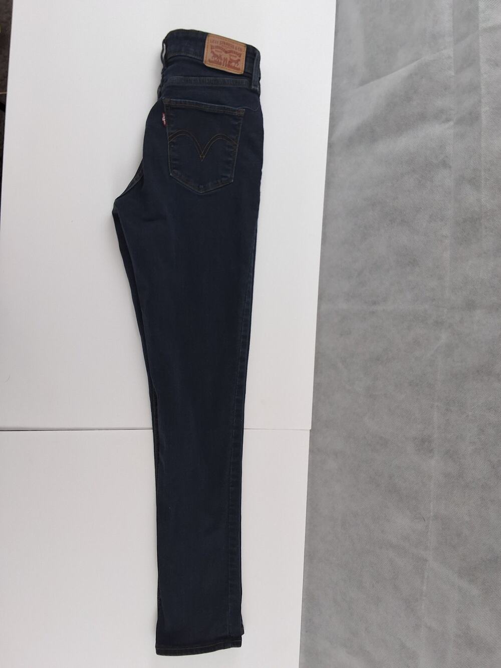 Levi’s 535 Super Skinny Jeans Women’s 4 W27 L30 Dark Wash Stretch Denim
